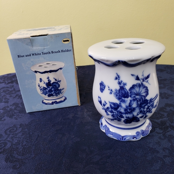 Blue White Toothbrush Holder Porcelain Vintage 5" Flow Blue NOS Bathroom Vase - Picture 4 of 9